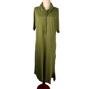 𝅺SOUTHCOTT Threads Brady Funnel Neck Maxi Dress Size Medium